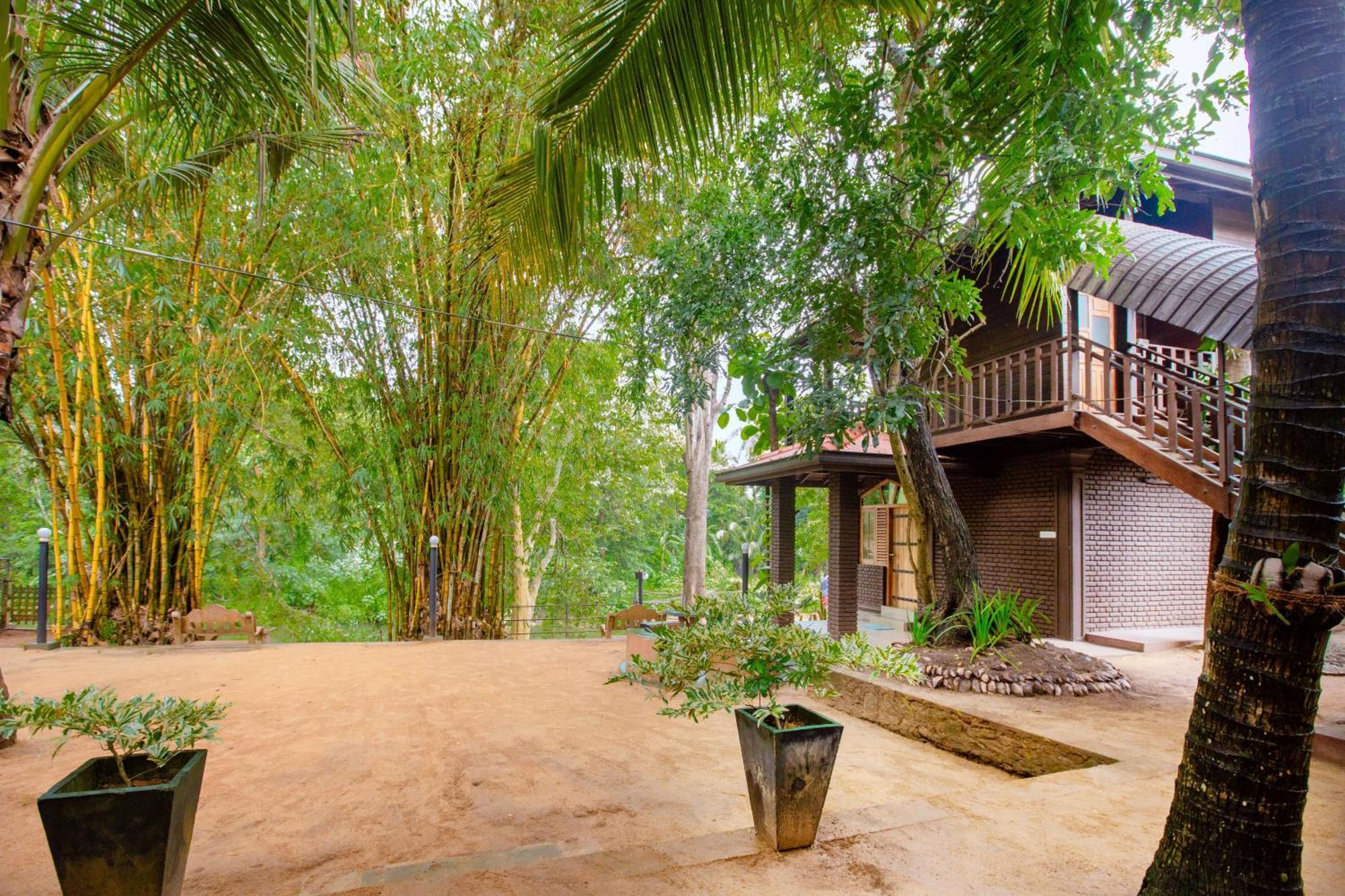 River Face Inn Tissamaharama Exterior foto