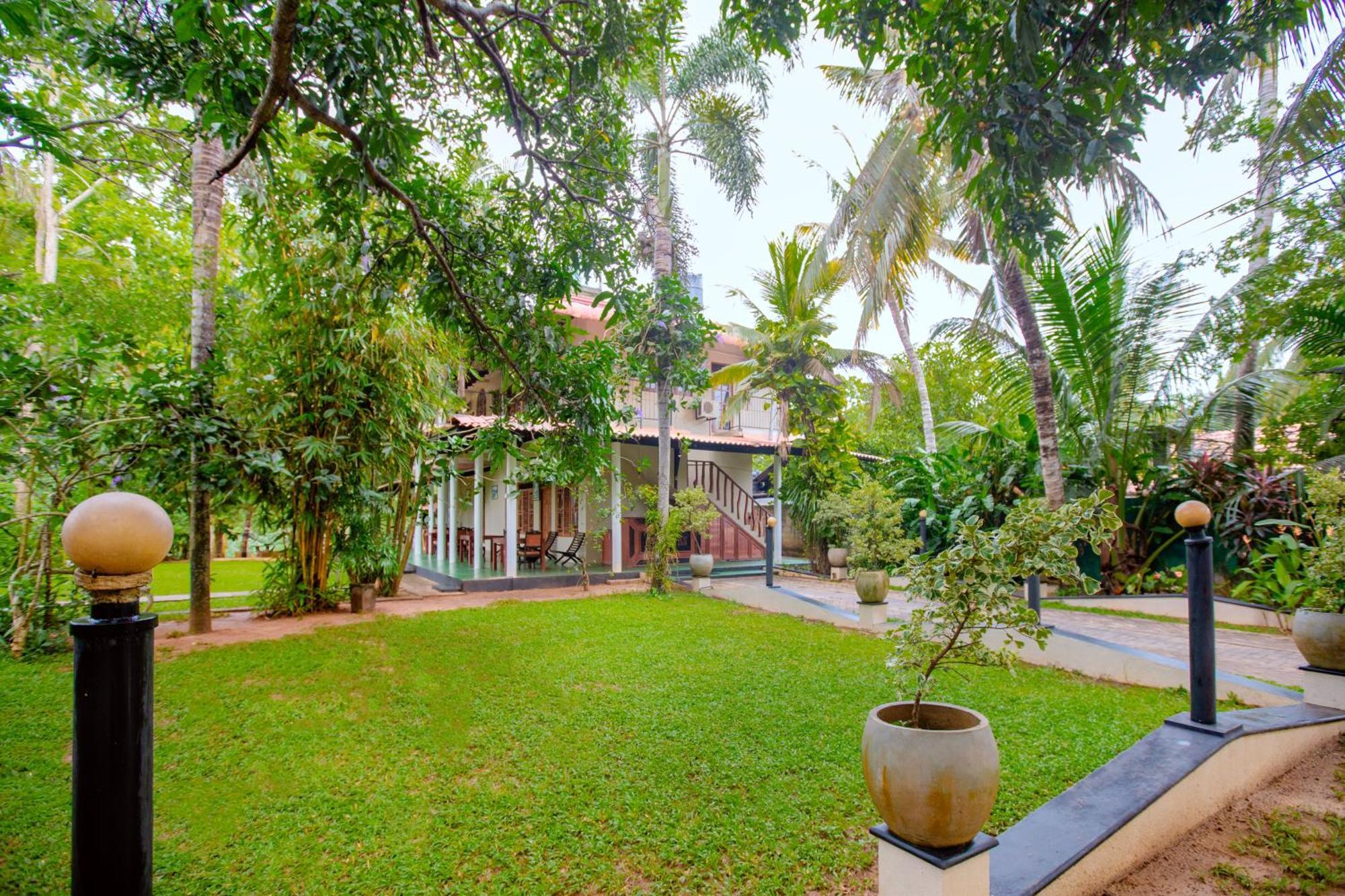 River Face Inn Tissamaharama Exterior foto