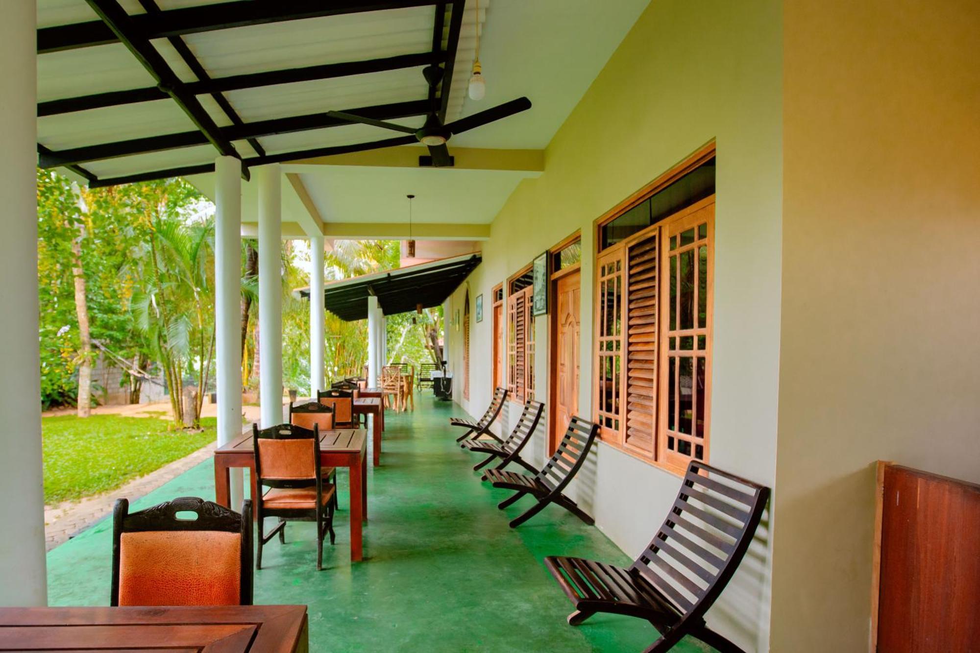 River Face Inn Tissamaharama Exterior foto